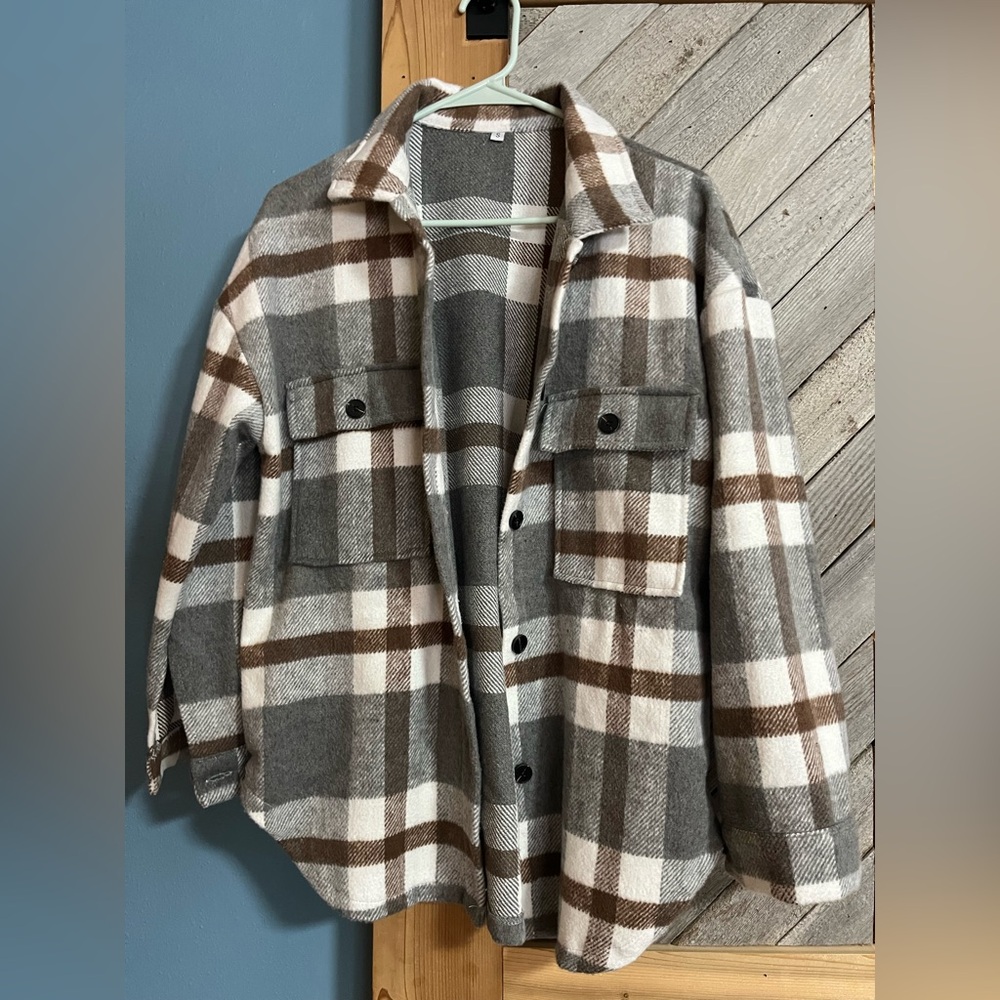 Plaid Button-Up Shacket. Cabincore. Hiking. Spring Feels. Cozy